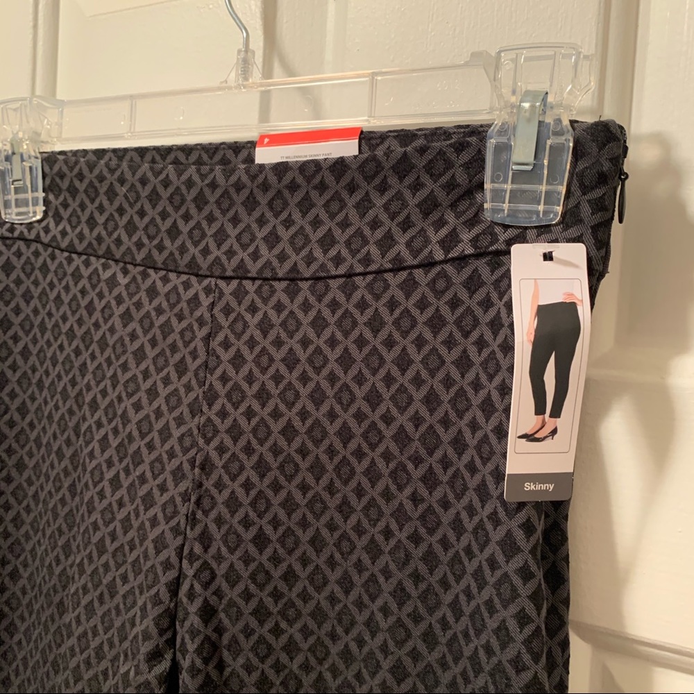 Skinny mid rise dress pants